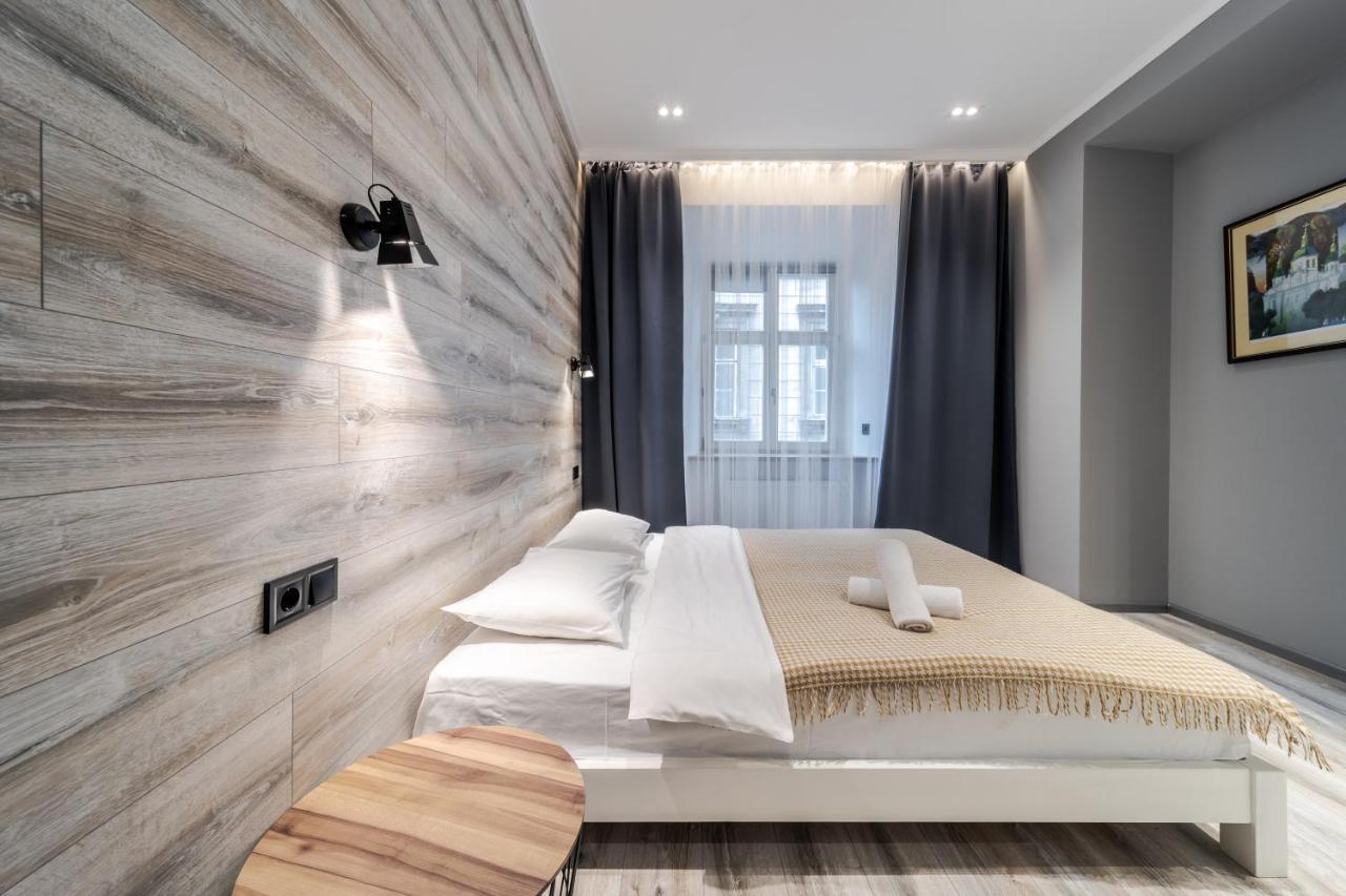 Staroevreyska Apartment B Lviv Bagian luar foto
