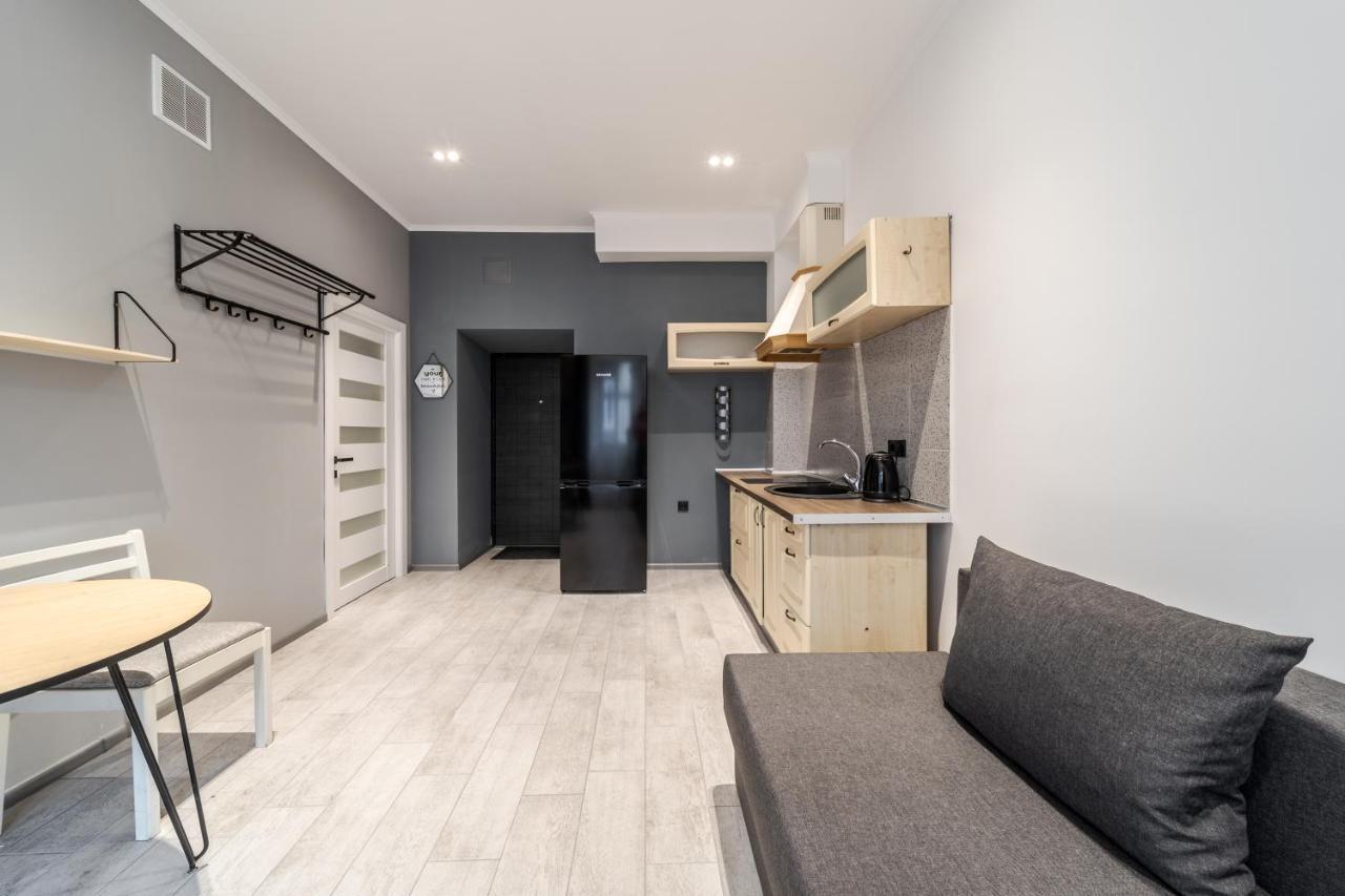 Staroevreyska Apartment B Lviv Bagian luar foto